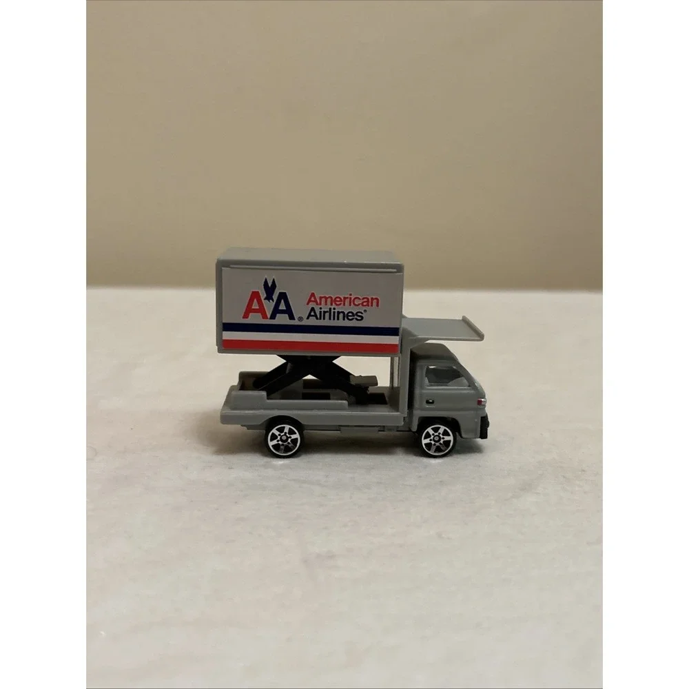 Realtoy Airport Vehicle Lot Boeing United Southwest American Airlines Diecast